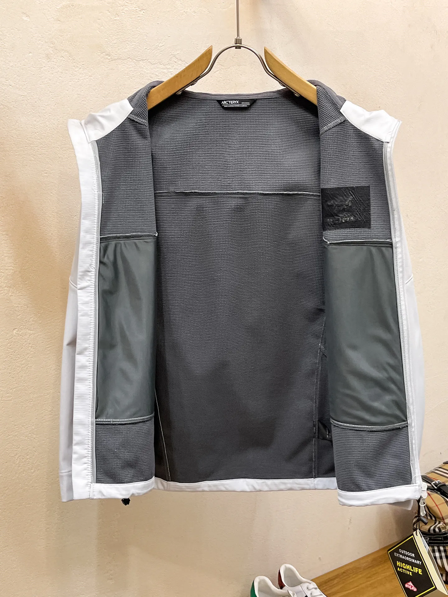 Same Style， ， 2026 New Arrival ，Original Premium Breathable ， ， ， Quality。 ， Sizes：M～3XL